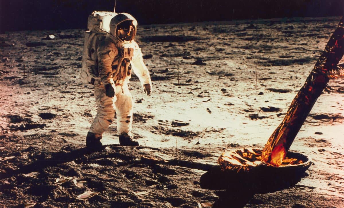 Astronaut on the surface of the moon