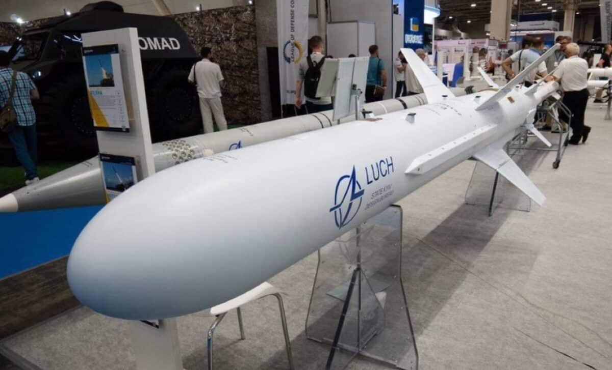 Long Neptune Missile