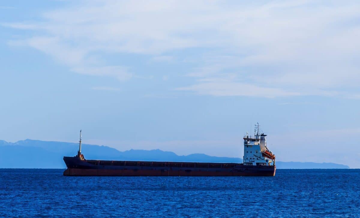 Russian Submarine Joins Forces to Protect Controversial Oil Tanker from US Seizure